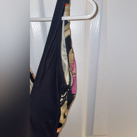 FLORAL PRINT BATHING SUIT SIZE 8 - Picture 6 of 11